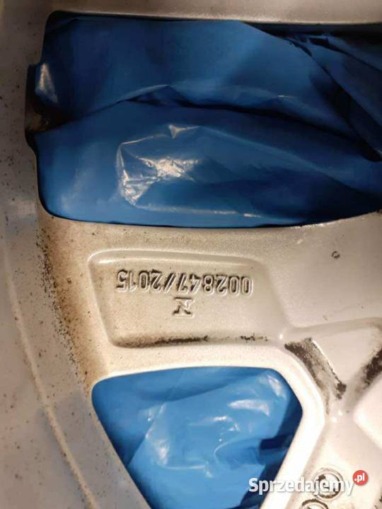 Koła zimowe Pirelli Sottozero 3 20550 R17 z Włocławek
