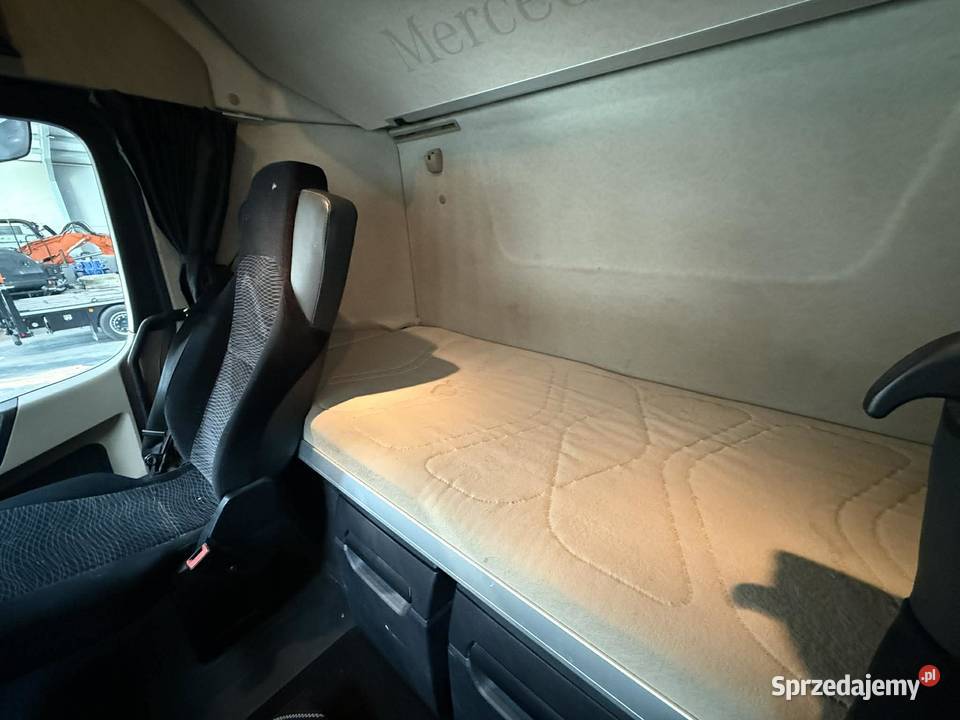 Mercedes 2545 do bydła 12000kg Suchedniów