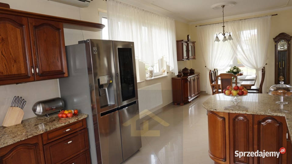 Gospodarstwo rolne w gminie Karczewhodowla koni mazowieckie Całowanie