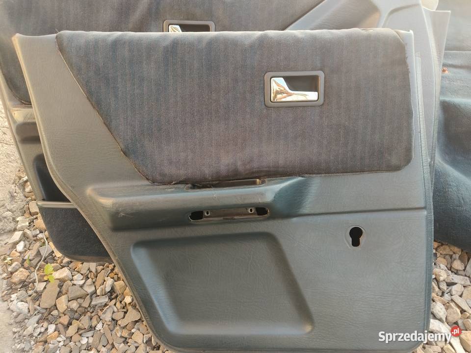 Tapicerka granatowa audi 80 90 B3 B4 sedan Szczyrzyc sprzedam