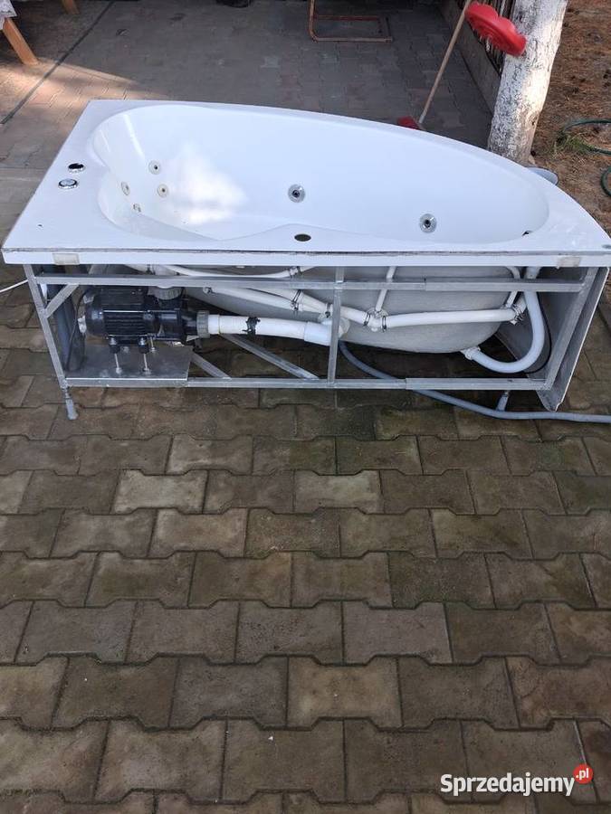 Wanna z hydromasazem Syców