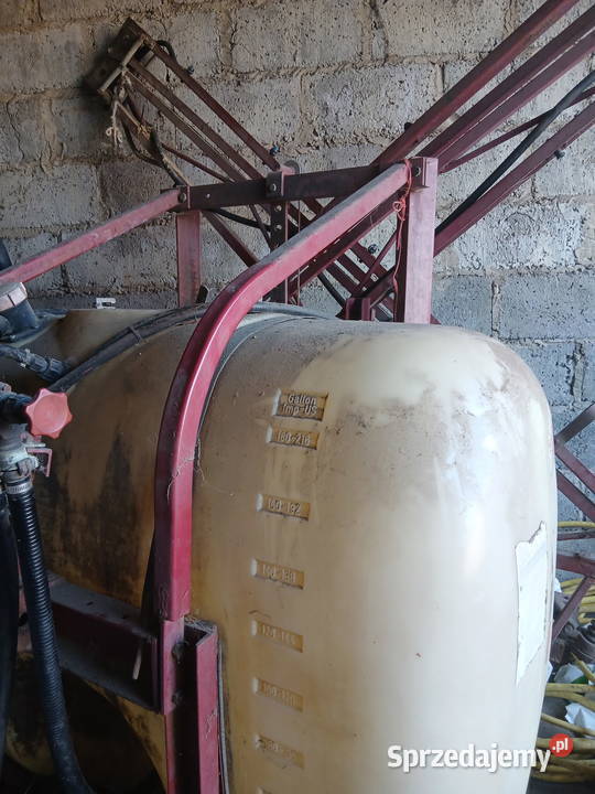 Opryskiwacz 1000 L Zawieszane lubelskie sprzedam