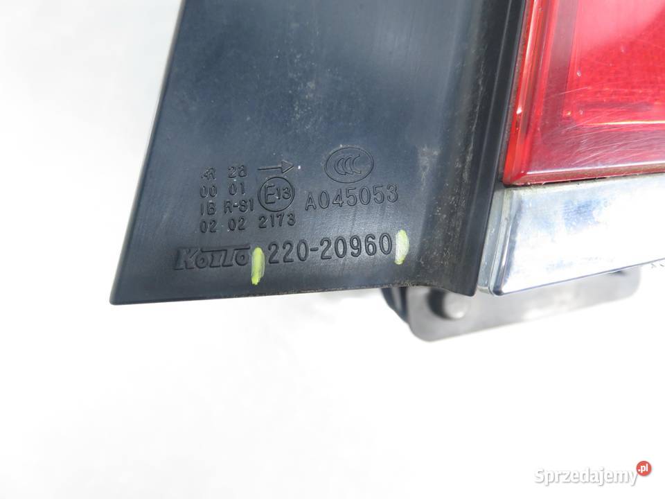 LAMPA PRAWA TYLNA SUBARU LEGACY IV 22020960 osobowe