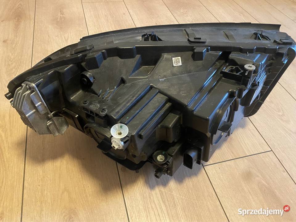Lampa lewa lift GLA A2479064105 sprzedam