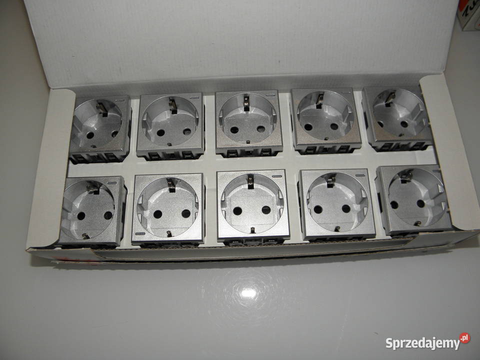 Bticino Axolute HC4141 Gniazdo Schuko 2PZ 16A Warszawa