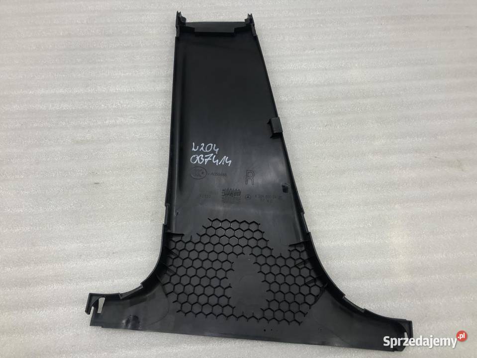 OSŁONA SŁUPKA B PRAWA MERCEDES W204 2046900425