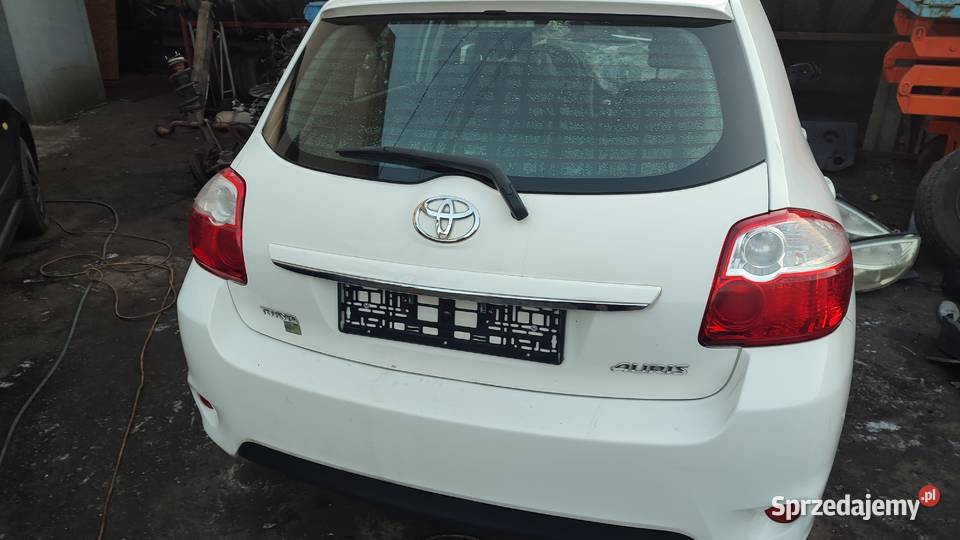 TOYOTA AURIS 1 LIFT 0912 TYŁ BLACHARSKI KLAPA Włoszczowa sprzedam