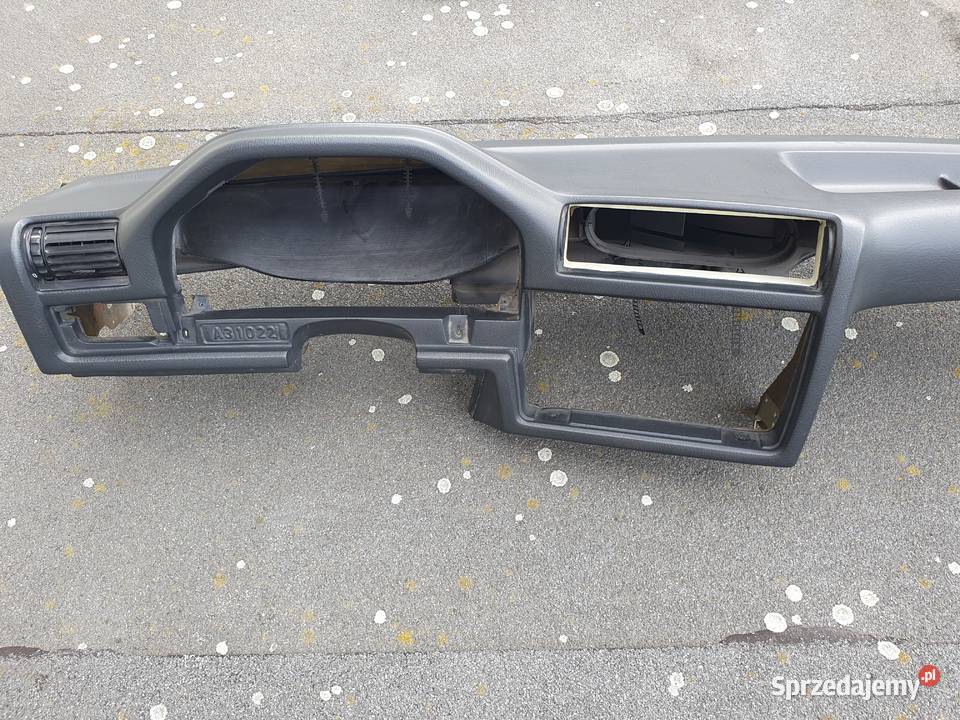 Bmw e30 deska rozdzielcza kokpit tapicerka Ładna Słupca