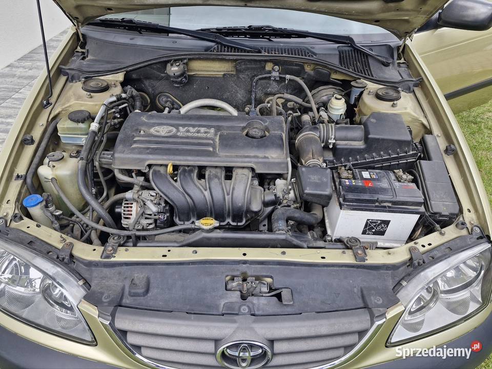 Na sprzedaż Toyota Avensis 16 2002 welurowa tapicerka Jędrzejów