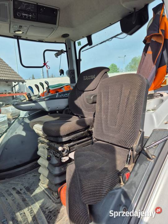 ciągnik rolniczy valtra T174 Poznań
