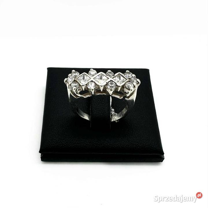 Srebrny Pierścionek pr 925 686g Rozmiar 17