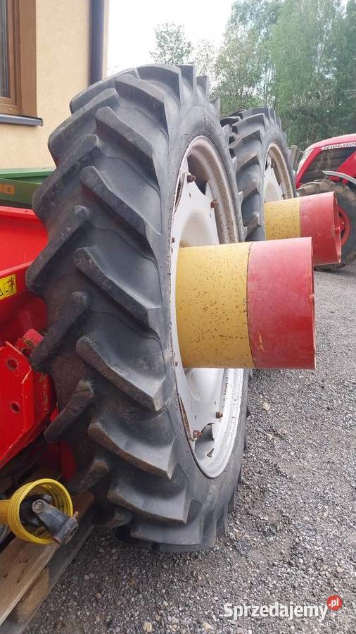 KOŁA 124 R46 ze sprzęgami do ciągnika 2 TAURUS Przymiłowice
