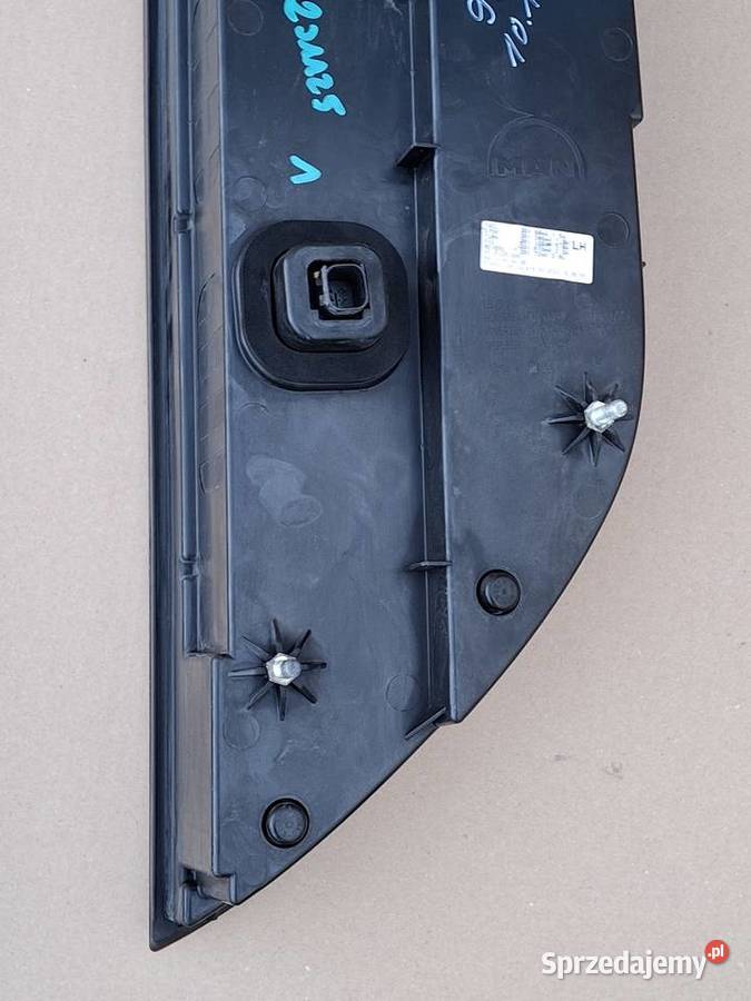 MAN LIONS COACH LAMPA LEWY TYŁ LEWA TYLNA