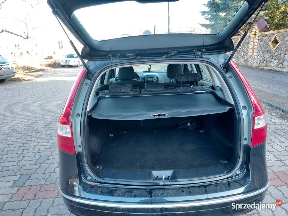 HYUNDAI i30 14 benzyna zadbany kombi 109KM Białystok sprzedam