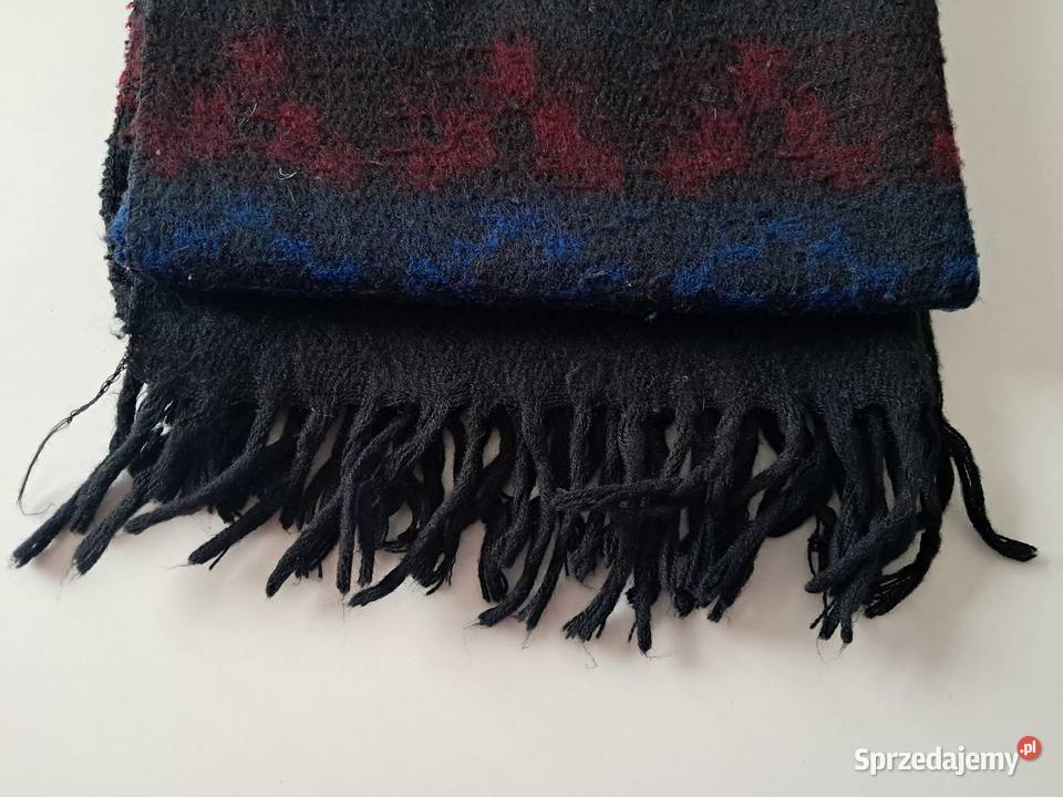 Szal z frędzlami czarno niebiesko czerwony do Kraków