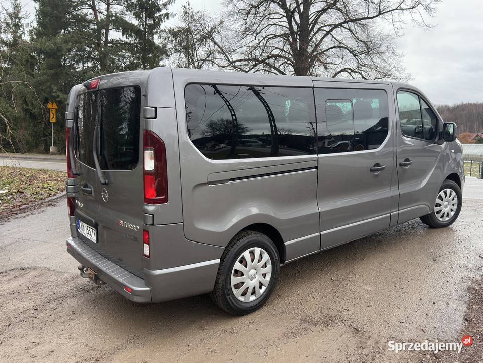Opel Vivaro 9osobowy 238000km Myślenice