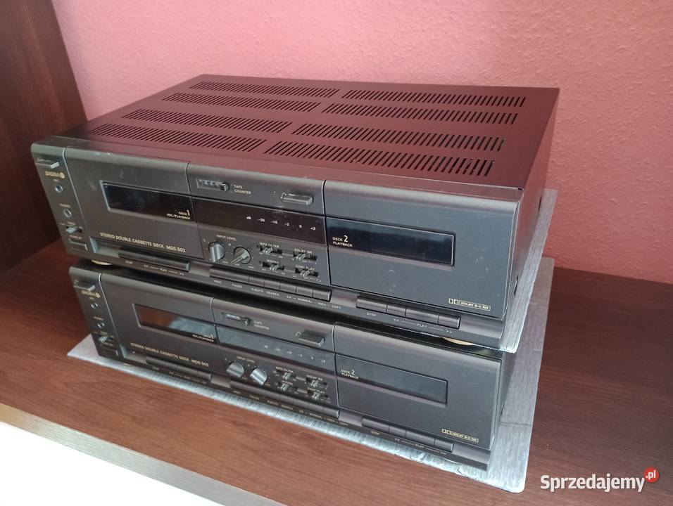 Sprzedam dwa Magnetofony Diora MDS 502 Dzierżoniów