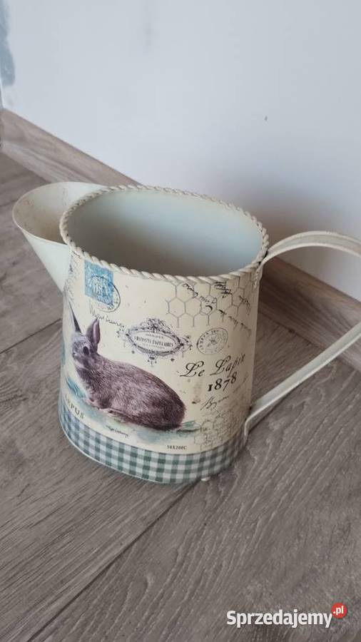 dzbanek dekoracyjny ozdobny metalowy