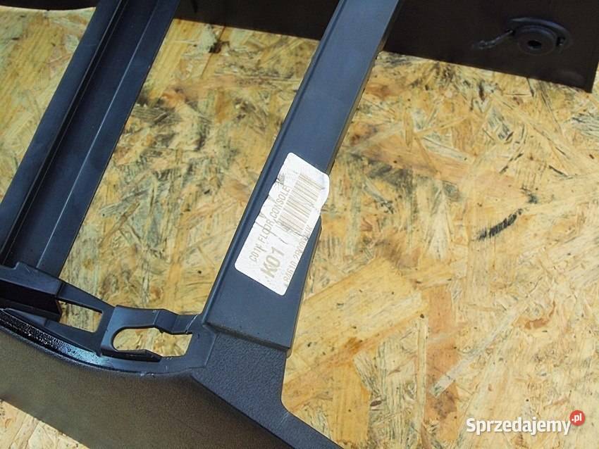 TUNEL ŚRODKOWY PANEL KONSOLA HYUNDAI I30 I 2010 Sosnowiec