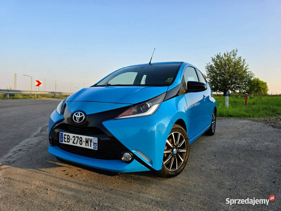 Toyota Aygo Toyota Aygo 10 Wave 2 fabryczny Więcławice Stare