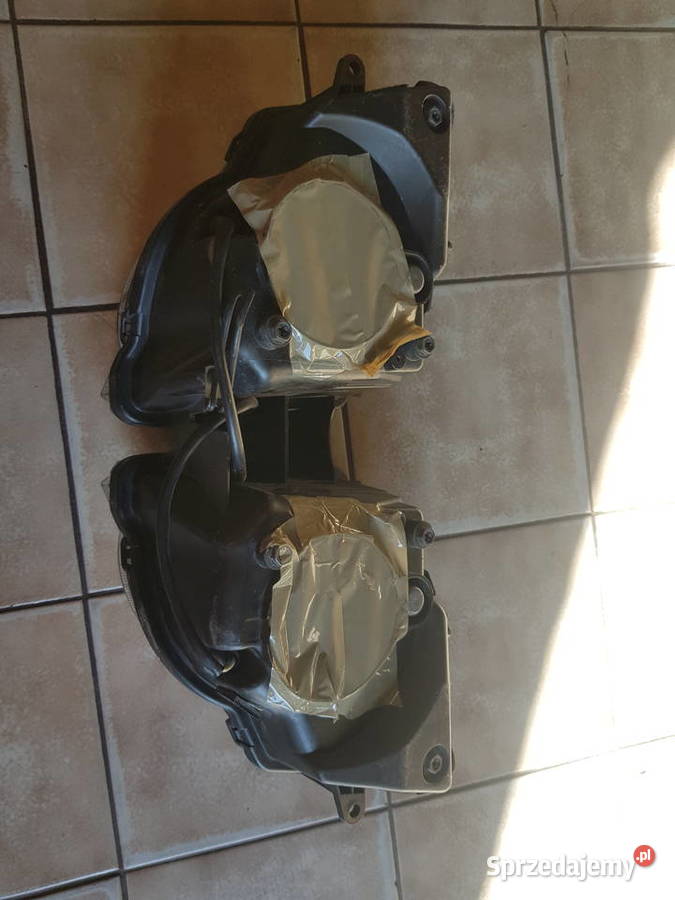 honda cbr 1000 rr sc 59 reflektor lampa przednia Reflektory i halogeny Jędrzejów