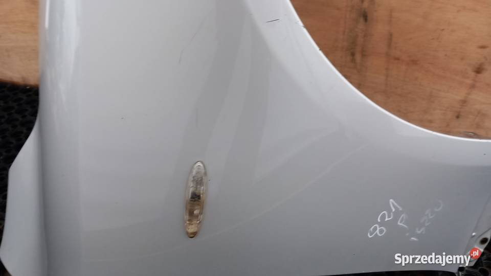 LEXUS IS 220 BŁOTNIK PRZÓD PRAWY 1G1 Zbierkowo
