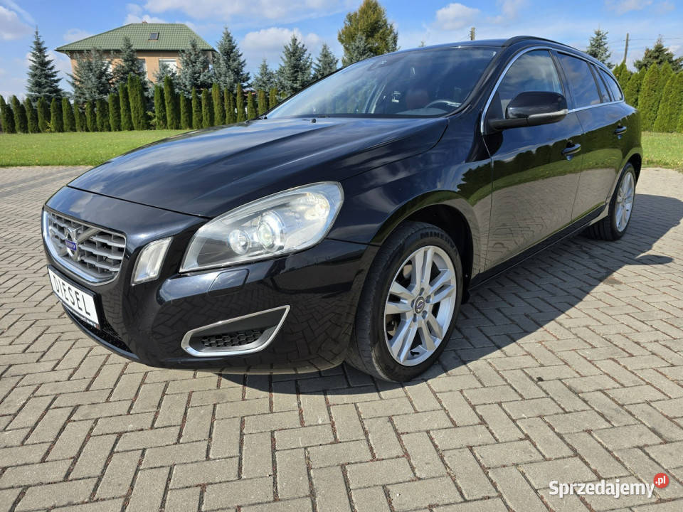 Volvo V60 20D5 SkóryKolorowa NaviNowy Zestaw V60 Kutno sprzedam