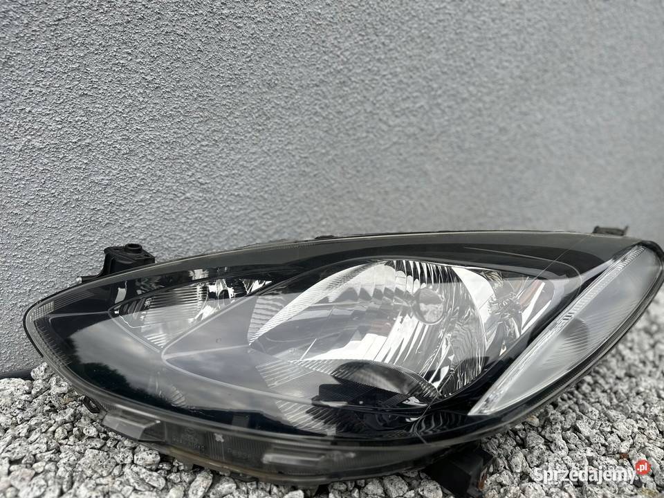 Mazda 2 II 20072014 Lampa Reflektor Lewy Europa dolnośląskie Mirsk