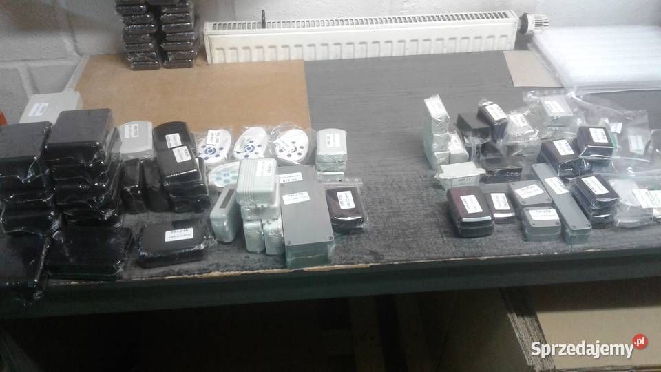 Obudowy uniwersalne Warszawa