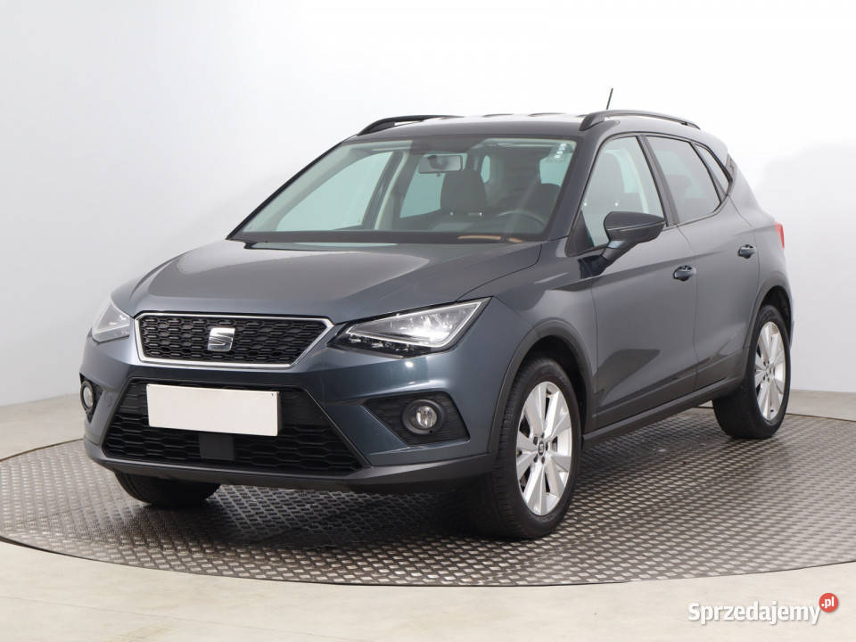Seat Arona 10 TSI światła do jazdy dziennej