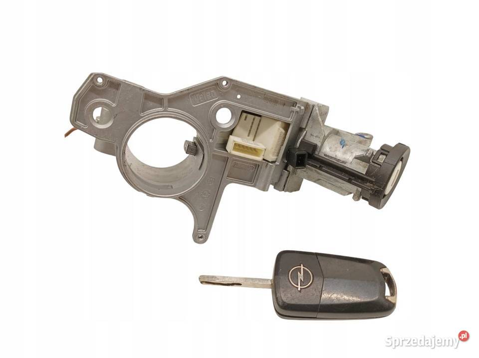 STACYJKA N0501882 Opel Zafira II 2005 B