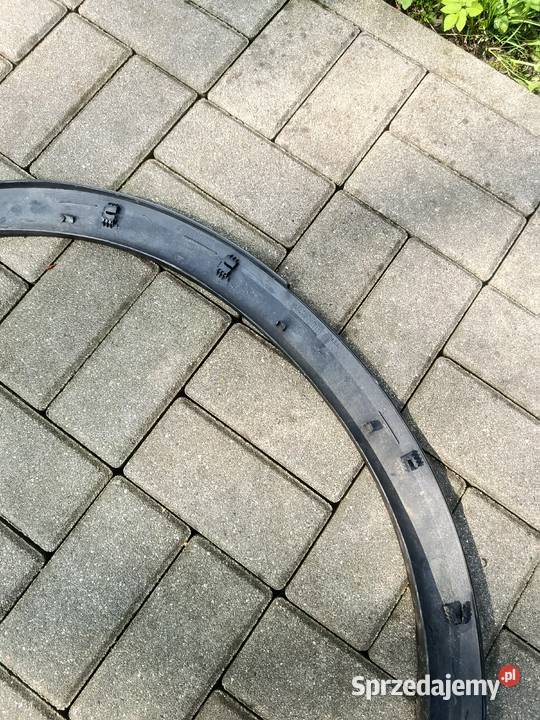 Listwa błotnika prawy tył Nissan Qashqai j12 III
