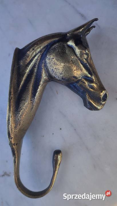Starawy mosiężny wieszakOzdoba koniarzy Piastów