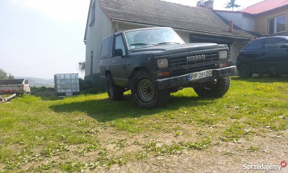 nissan patrol 3 k160 33 D z opony terenowe Rok produkcji 1985