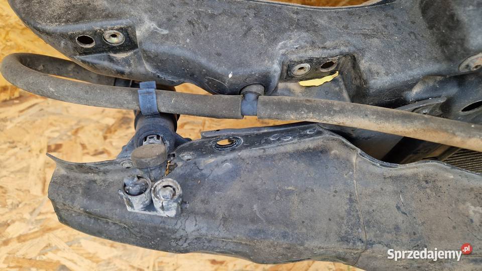 VW GOLF IV 14 BENZYNA PAS PRZEDNI KOMPLET sprzedam