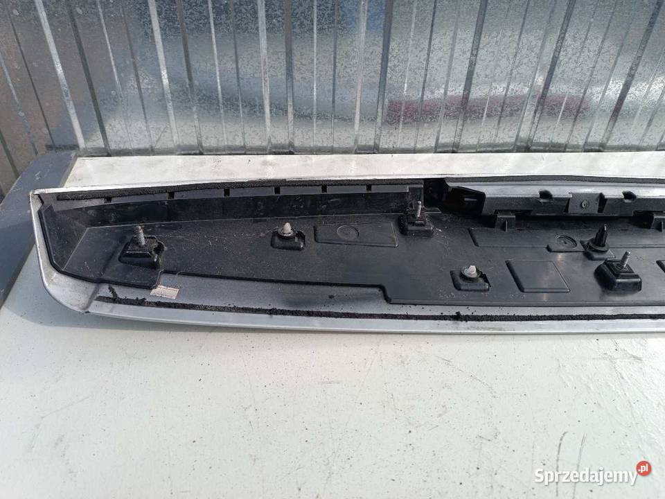 BLENDA KLAPY TYŁ RENAULT CLIO III KOMBI osobowe wielkopolskie
