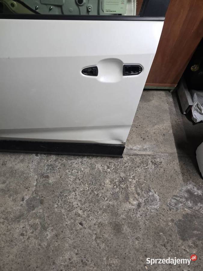 Drzwi Lewe rav 4 V gen kolor 070 biala perła Łochów sprzedam
