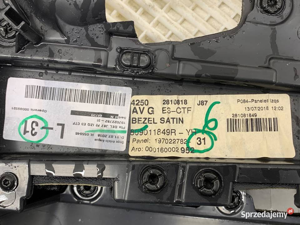 BOCZEK DRZWI LEWY PRZÓD RENAULT CAPTUR I