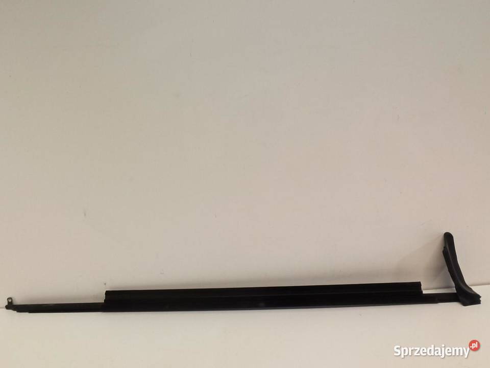 AUDI A8 D4 LISTWA ZGARNIAJĄCA CZARNA 4H0853763