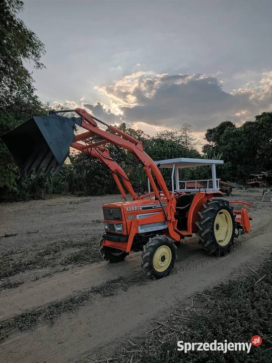 Kubota L3202DT 4x4 tur Glebogryzarka Kosisko