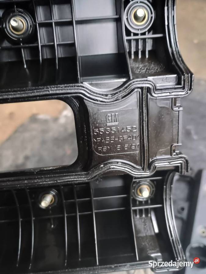 Pokrywa zaworów Opel Vectra Signum Omega 32 Saab Wola Siennicka