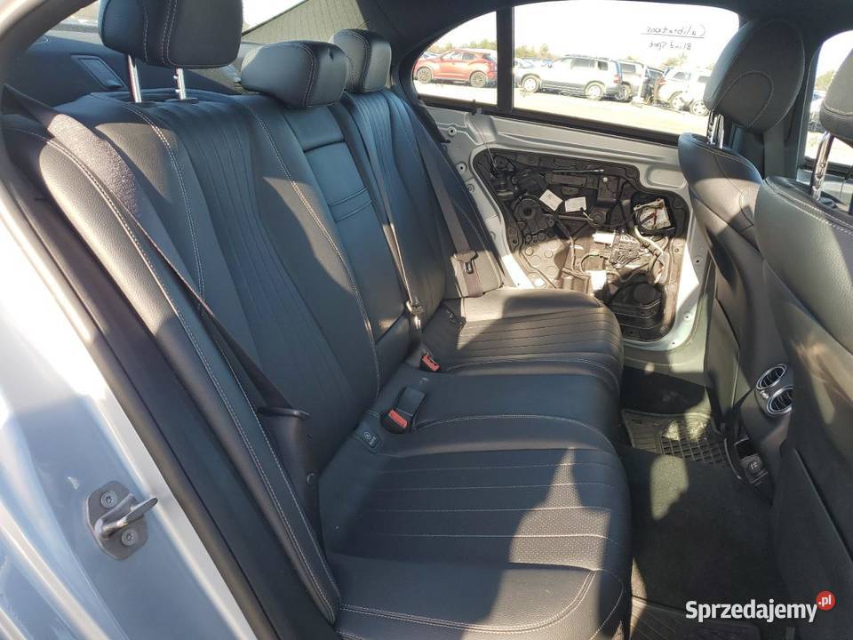 2016 MERCEDESBENZ E 300 4MATIC Częstochowa