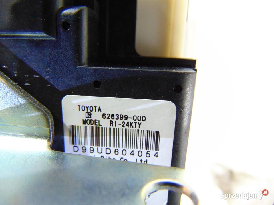 STACYJKA KLUCZYK WKŁADKA ZAMKA TOYOTA COROLLA