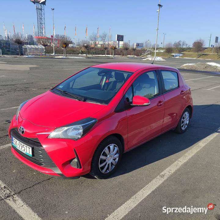 Toyota Yaris 10 Active Salon Polska garażowany wielofunkcyjna kierownica śląskie Będzin