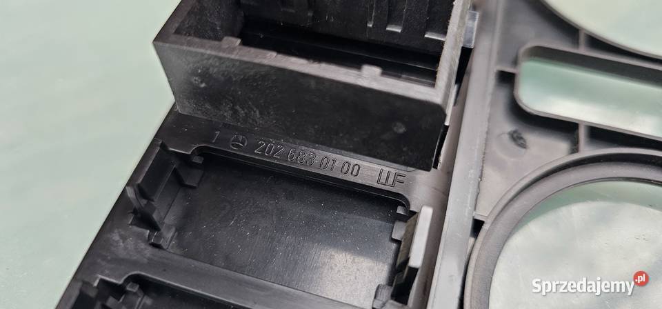 Ramka radia panel mercedes w202 2026830100 Zbąszyń