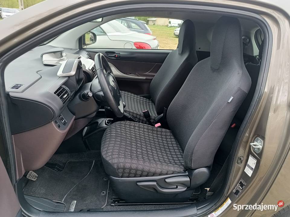 Toyota IQ 10 benzyna z klimatyzacją 161000km Podkonice Miejskie