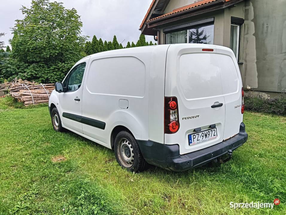 Peugeot Partner 16 HDi LONG Hak Salon Polska VAT nieuszkodzony Kamionki