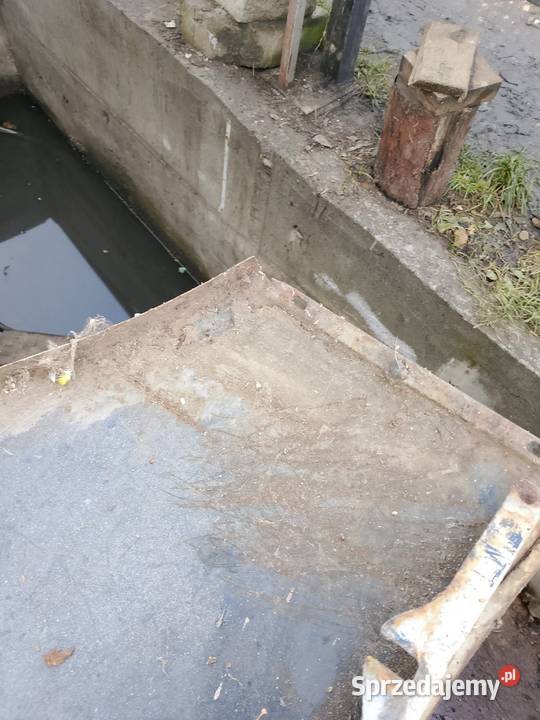 Sprzedam błotnik Mercedes 114 115 pierwsza seria Suszec