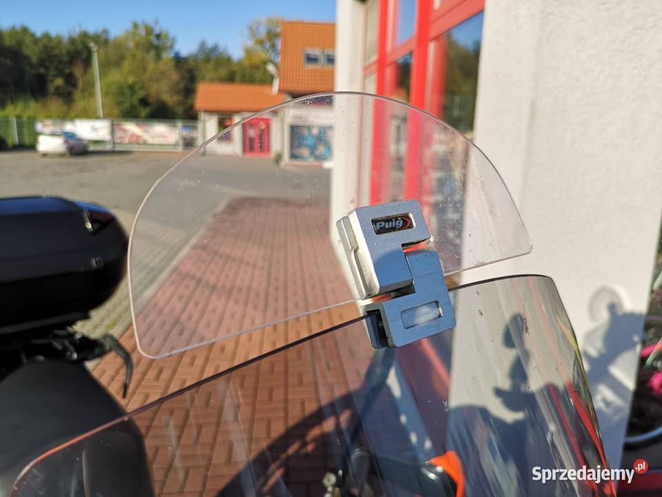 Uniwersalny deflektor PUIG na szybę motocyklową Iława
