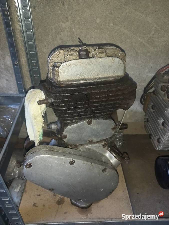 Silnik bsa c10 stan ładny kręci się Kłaj